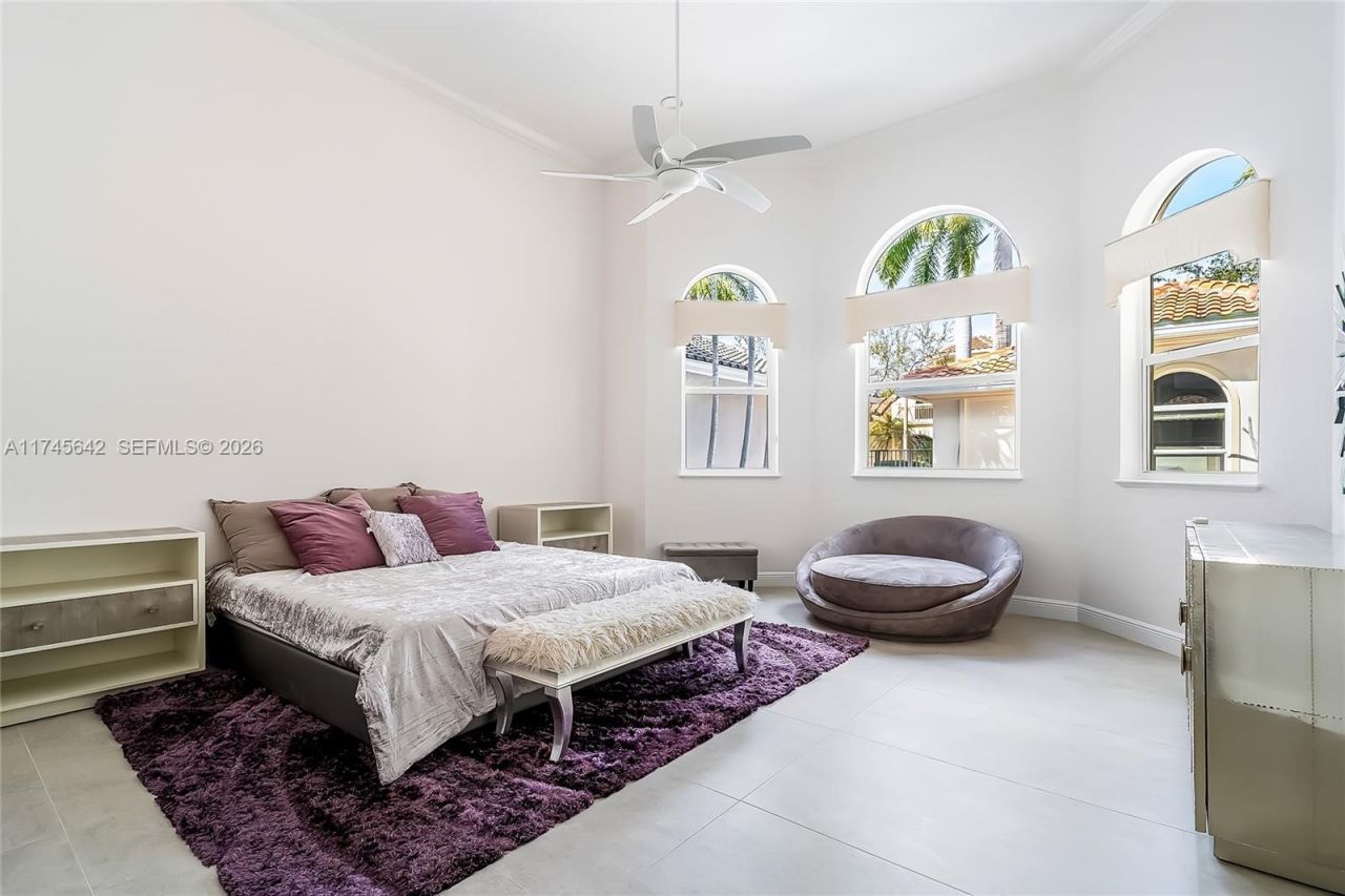 920 Captiva Dr, Hollywood, FL 33019 Photo