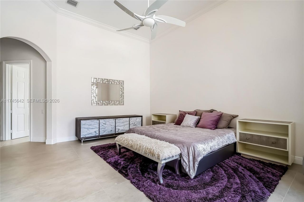 920 Captiva Dr, Hollywood, FL 33019 Photo