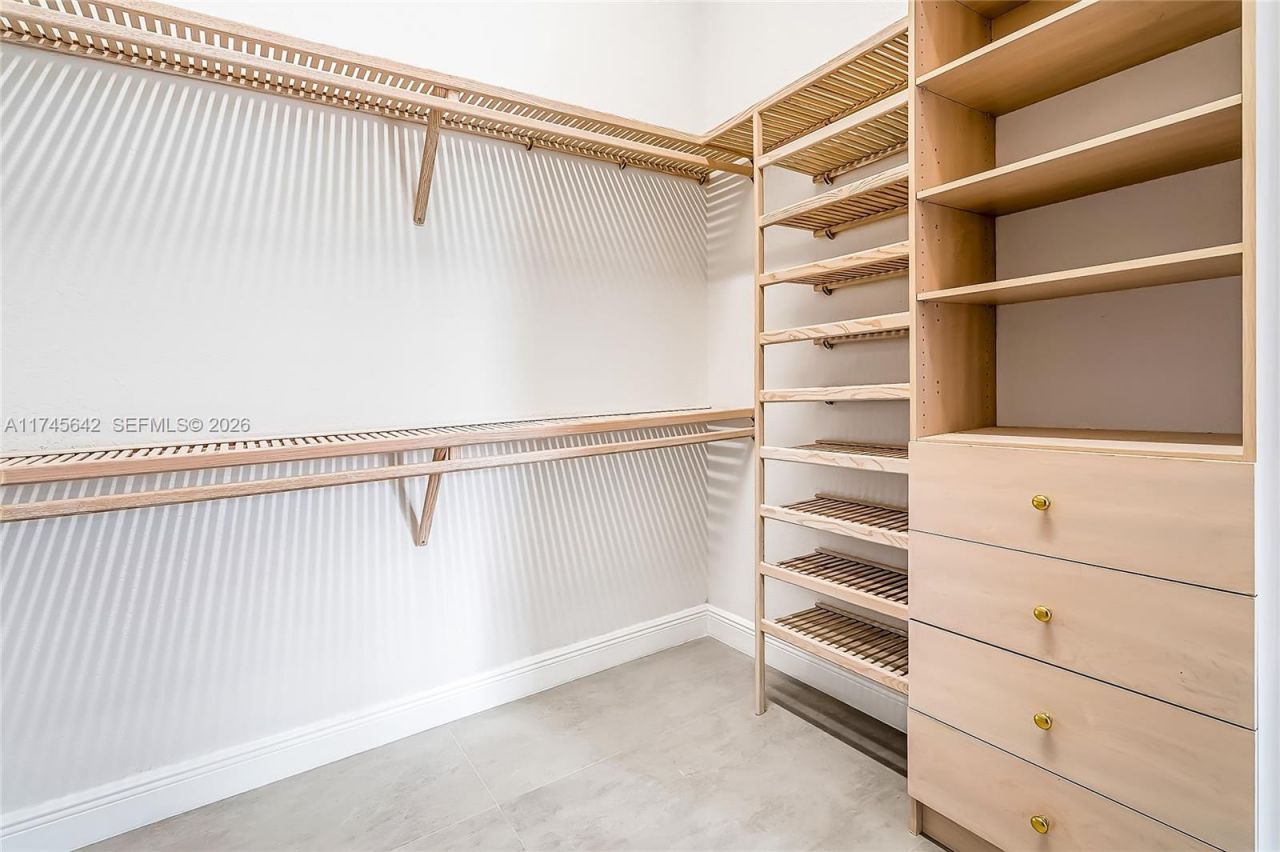 920 Captiva Dr, Hollywood, FL 33019 Photo