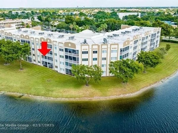 7611 Southampton Ter, Unit 211, Tamarac, FL 33321