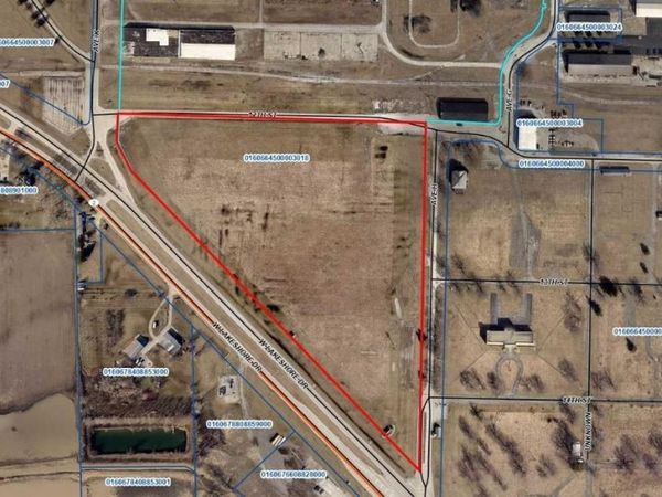 5225 W Lakeshore Drive, Port Clinton, OH 43452