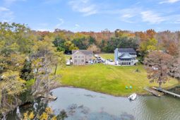 1106 Mccrae Drive photo 4