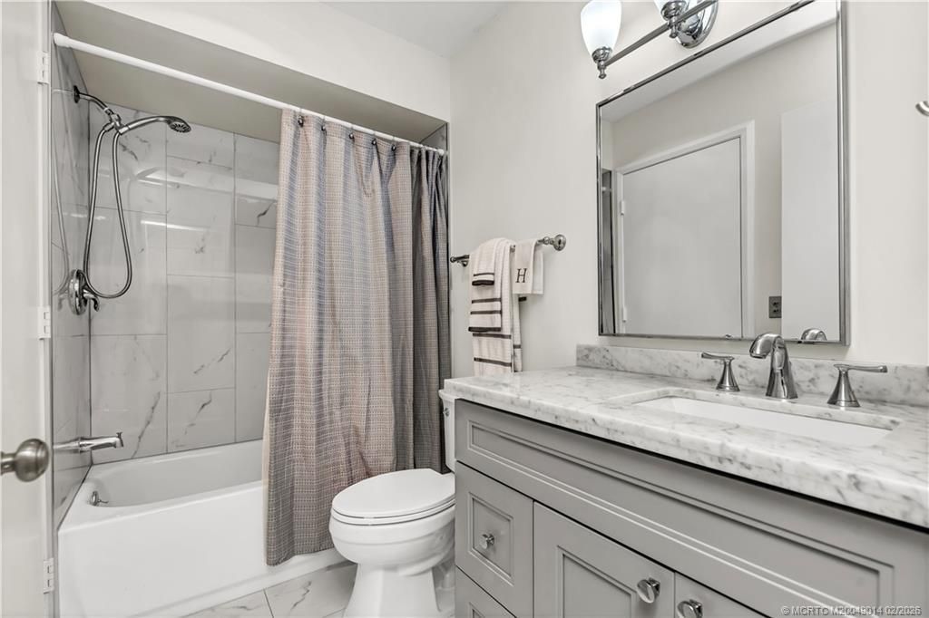 2102 NW Greenbriar Lane, Palm City, FL 34990 Photo