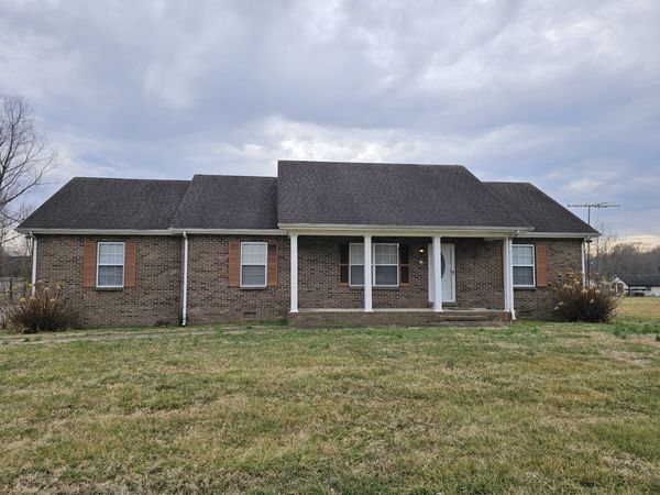 315 Peggy Dr, Cedar Hill, TN 37032