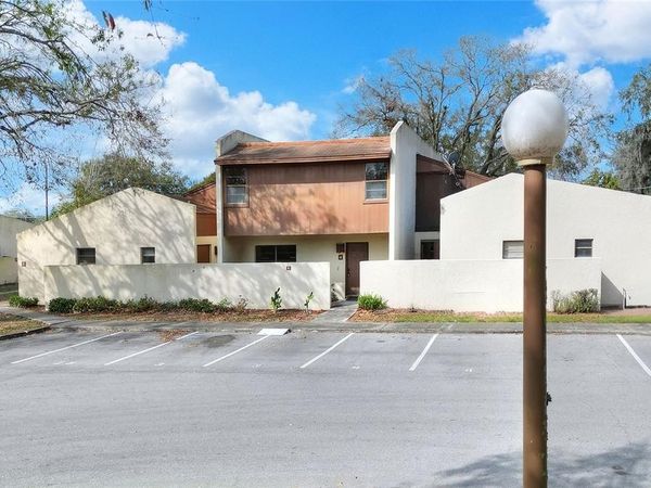 1880 N CRYSTAL LAKE DRIVE, Unit 4, LAKELAND, FL 33801