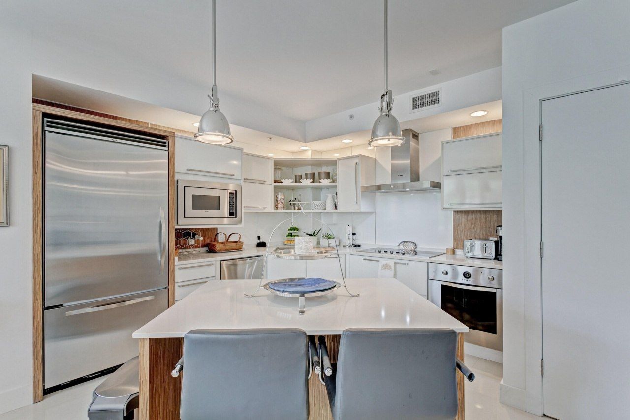 155 S Ocean Avenue, Unit 205, Palm Beach Shores, FL 33404 Photo