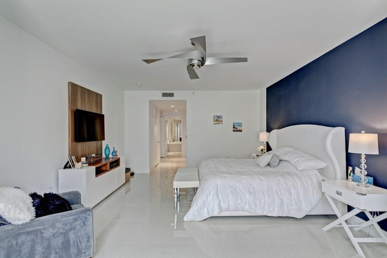155 S Ocean Avenue, Unit 205, Palm Beach Shores, FL 33404 Photo