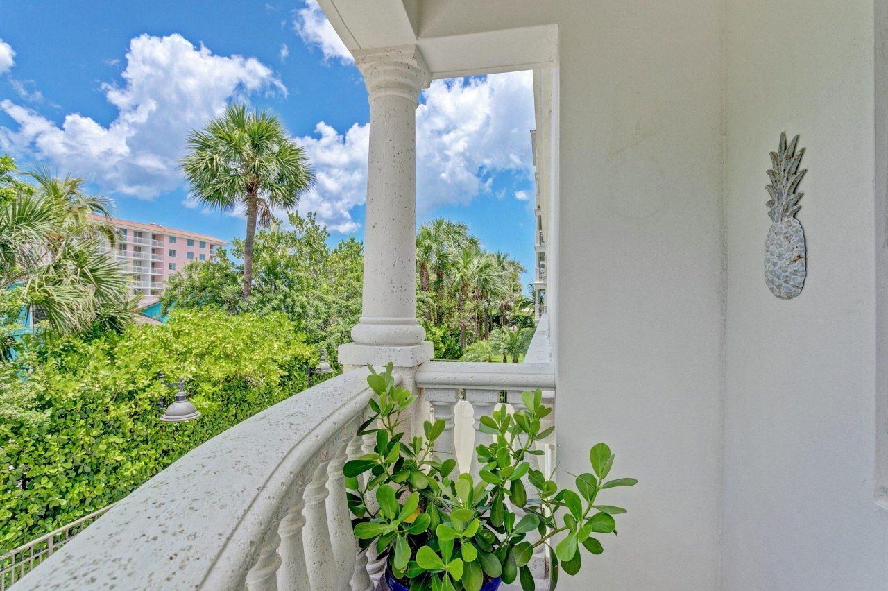 155 S Ocean Avenue, Unit 205, Palm Beach Shores, FL 33404 Photo