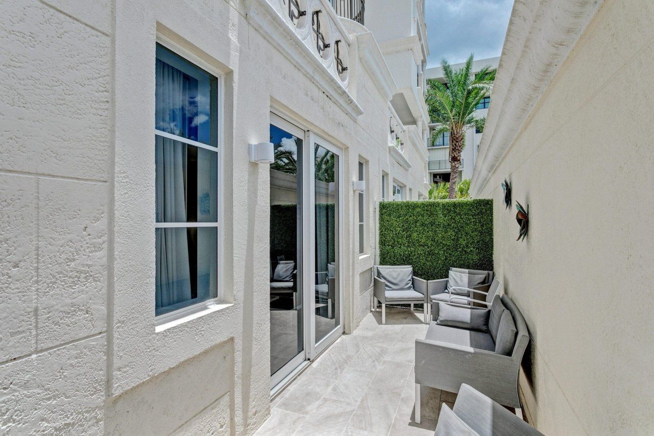 155 S Ocean Avenue, Unit 205, Palm Beach Shores, FL 33404 Photo