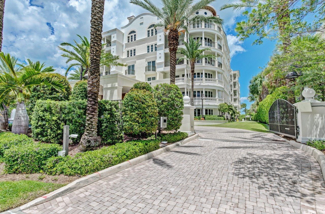 155 S Ocean Avenue, Unit 205, Palm Beach Shores, FL 33404 Photo