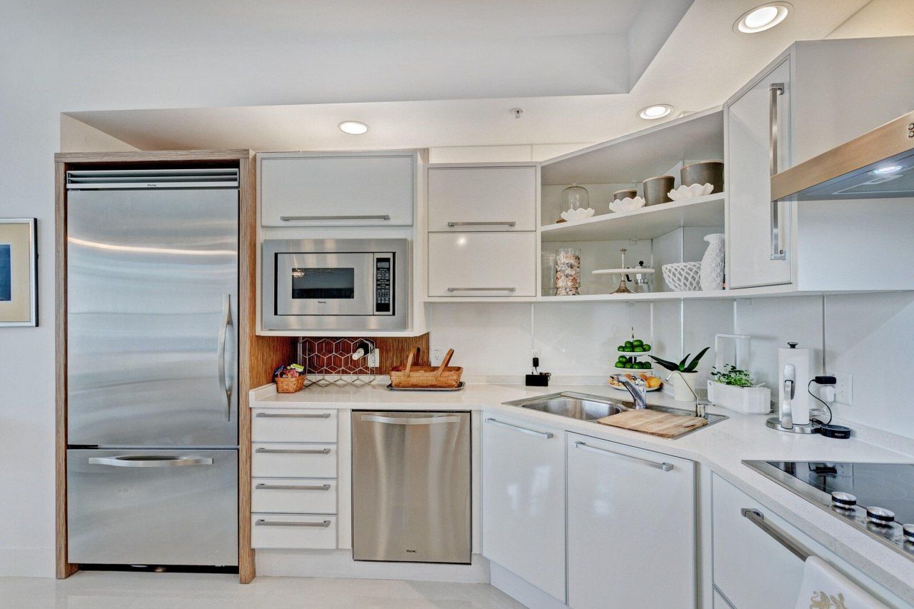 155 S Ocean Avenue, Unit 205, Palm Beach Shores, FL 33404 Photo