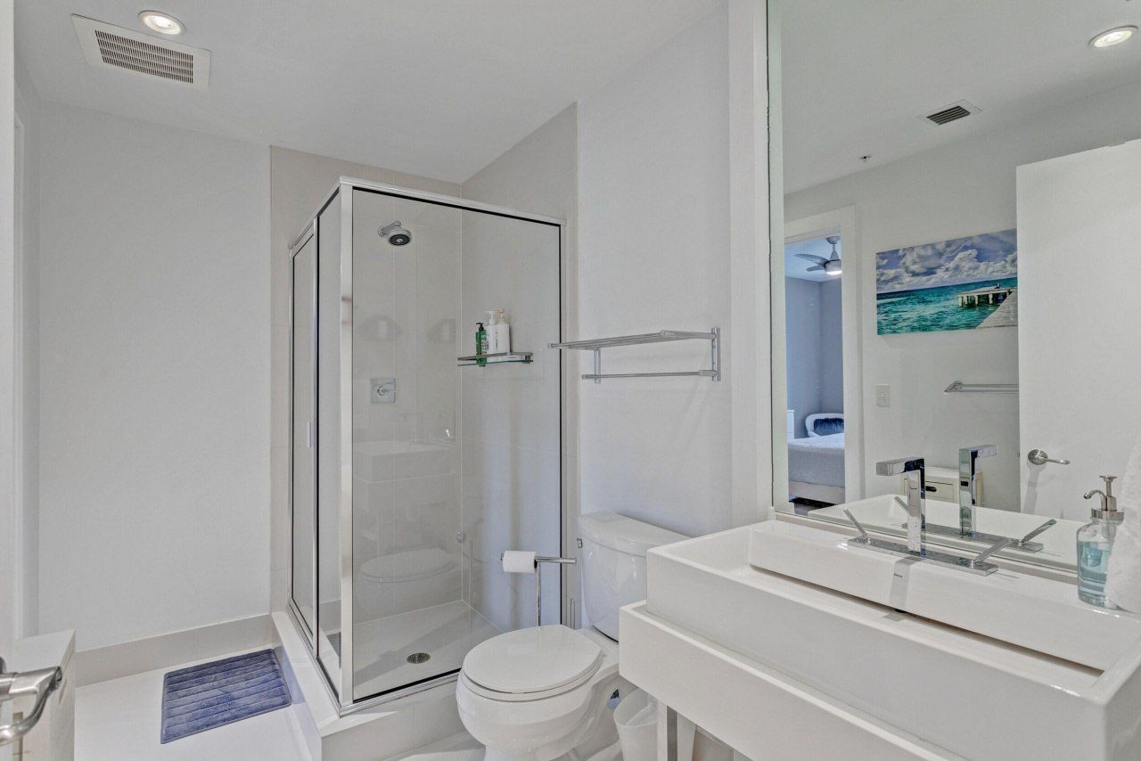 155 S Ocean Avenue, Unit 205, Palm Beach Shores, FL 33404 Photo