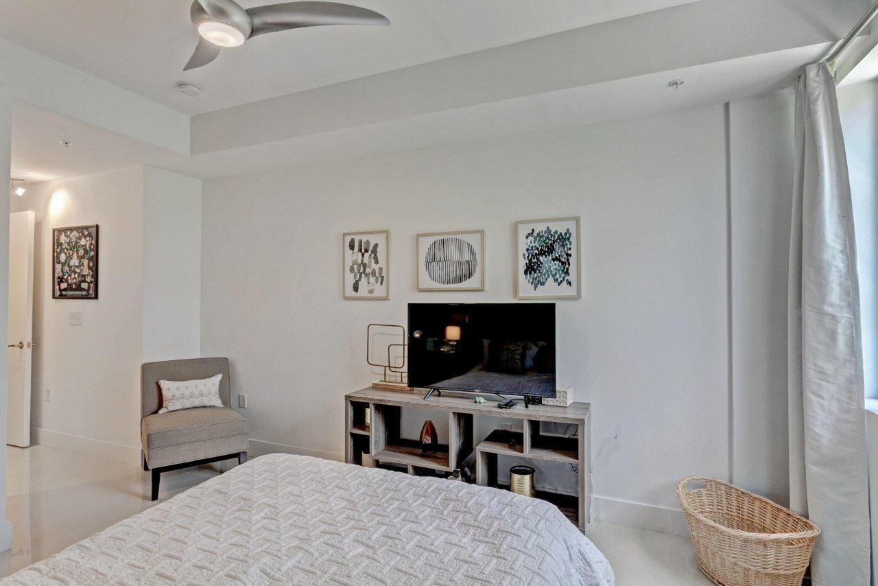 155 S Ocean Avenue, Unit 205, Palm Beach Shores, FL 33404 Photo