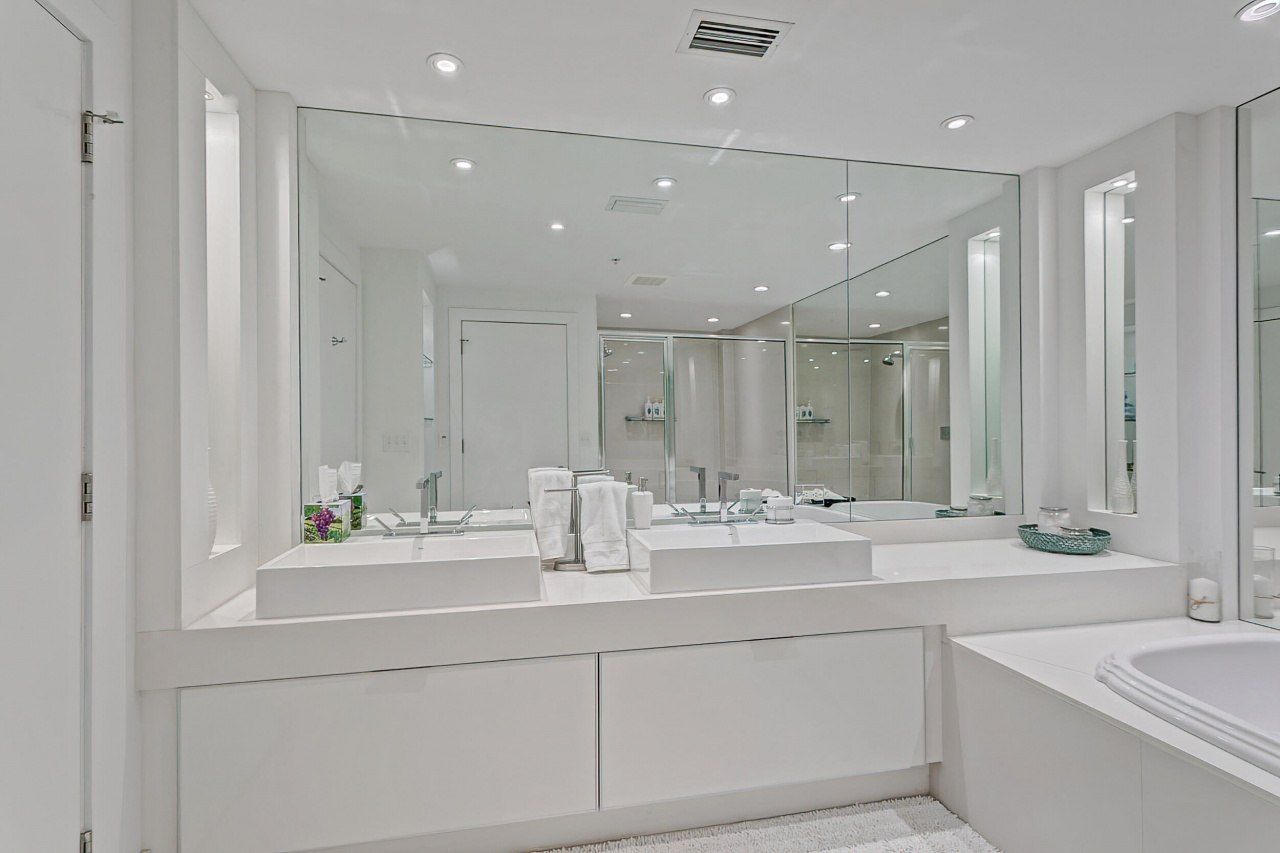 155 S Ocean Avenue, Unit 205, Palm Beach Shores, FL 33404 Photo