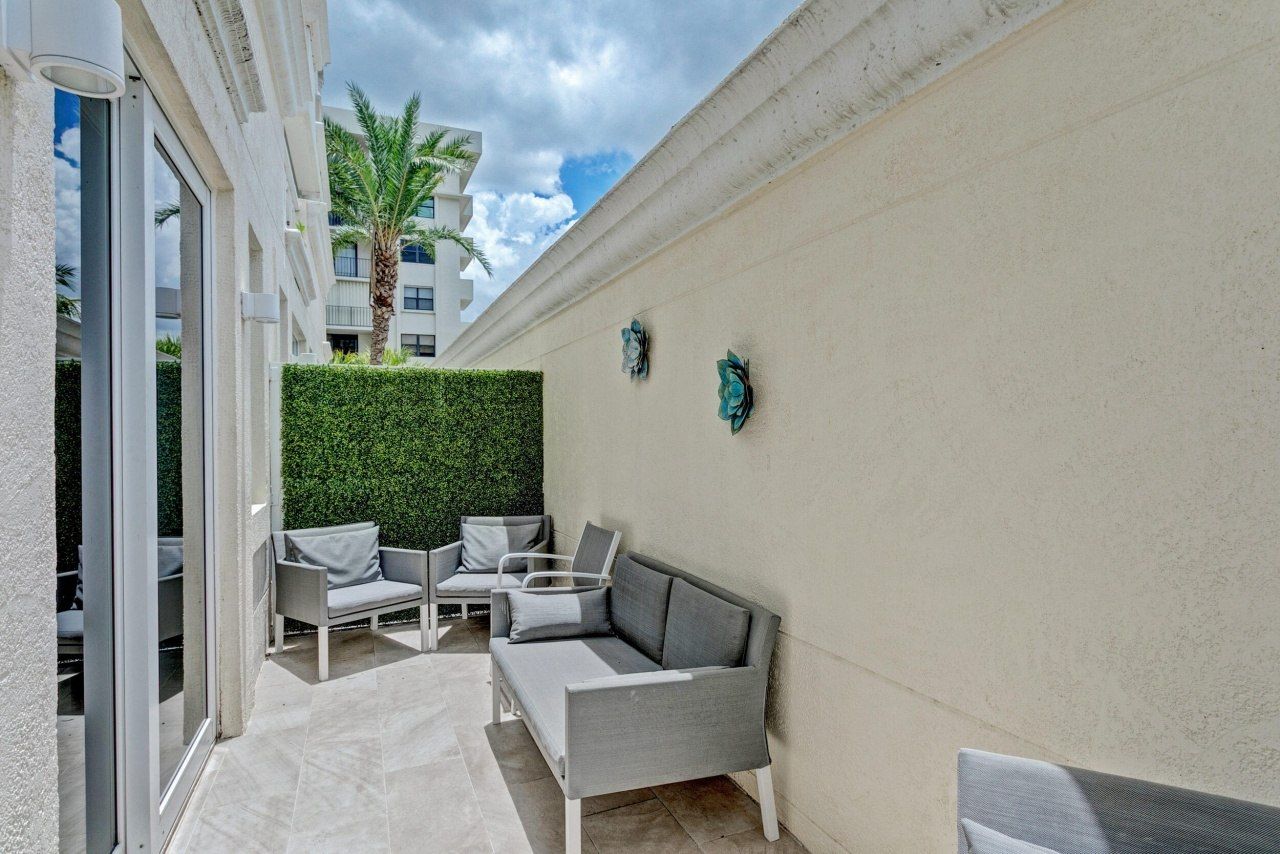 155 S Ocean Avenue, Unit 205, Palm Beach Shores, FL 33404 Photo