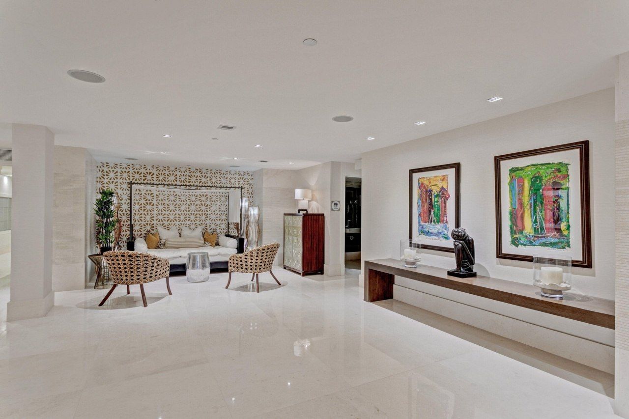 155 S Ocean Avenue, Unit 205, Palm Beach Shores, FL 33404 Photo