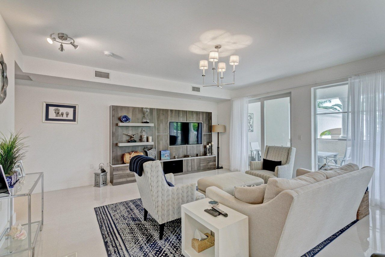 155 S Ocean Avenue, Unit 205, Palm Beach Shores, FL 33404 Photo