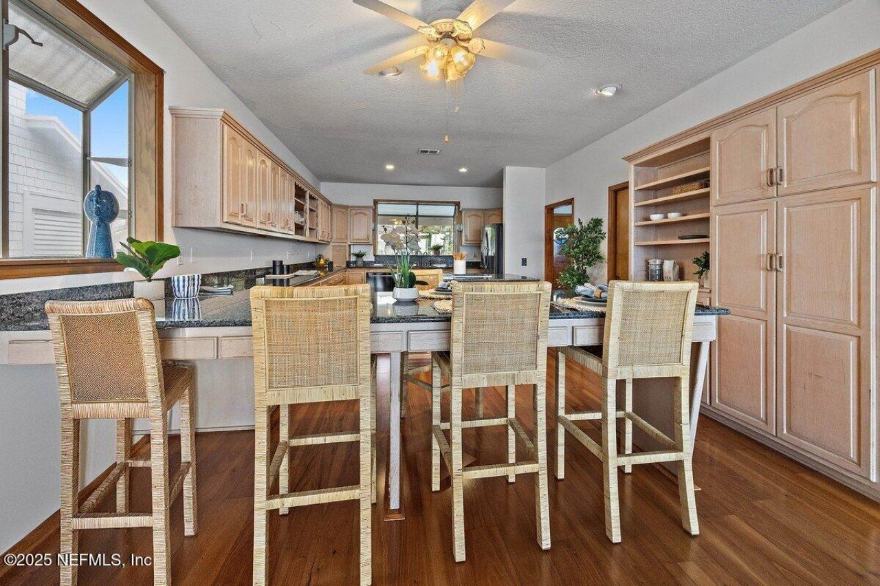 1879 Beach Avenue, Atlantic Beach, FL 32233 Photo