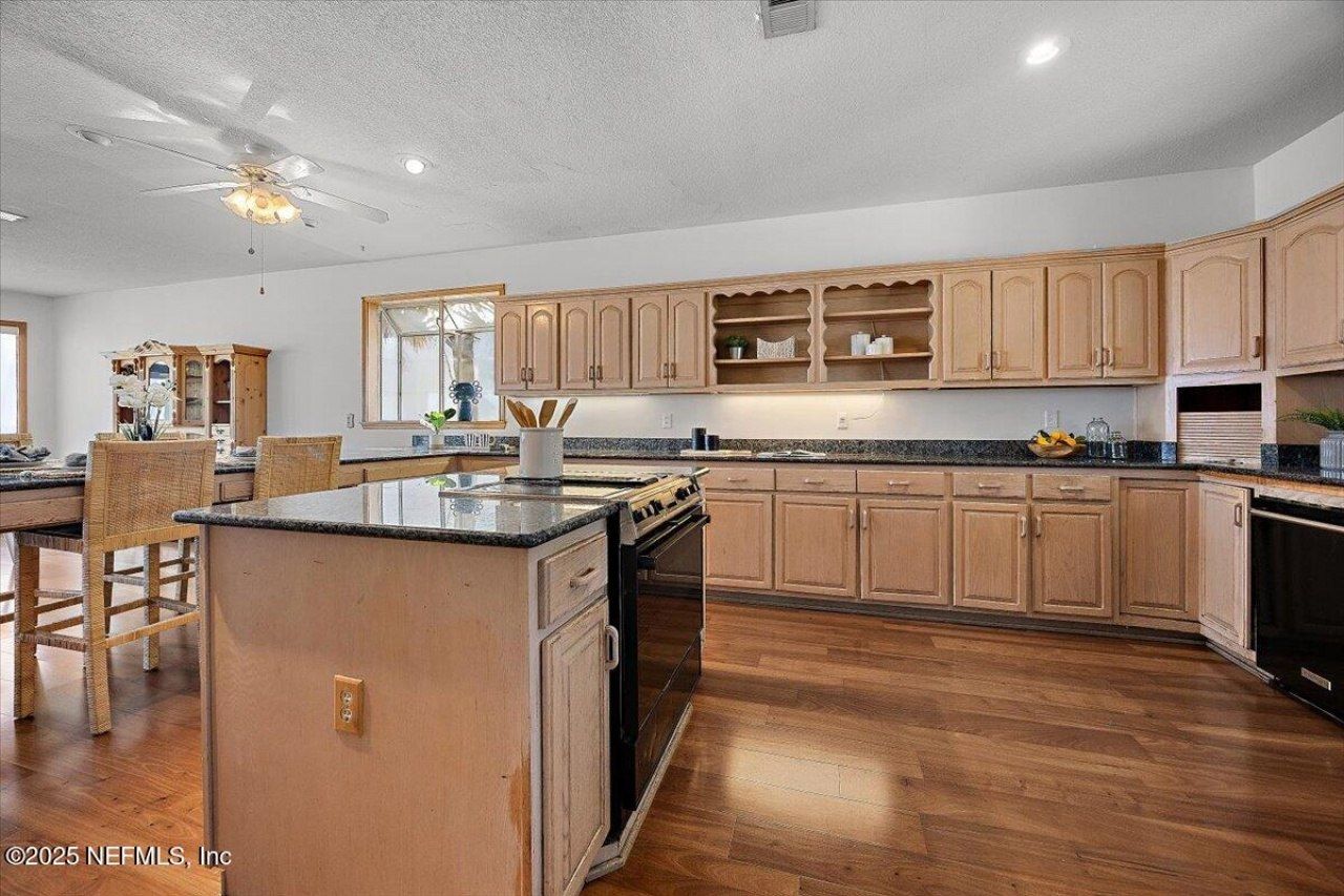 1879 Beach Avenue, Atlantic Beach, FL 32233 Photo