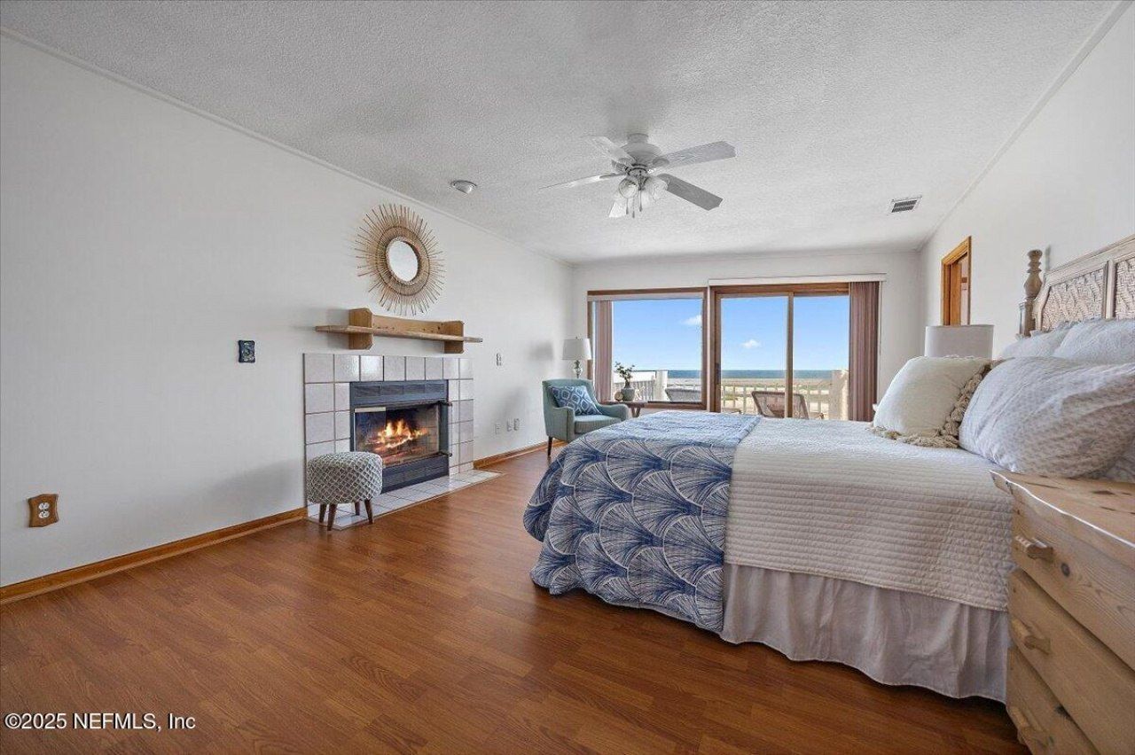 1879 Beach Avenue, Atlantic Beach, FL 32233 Photo