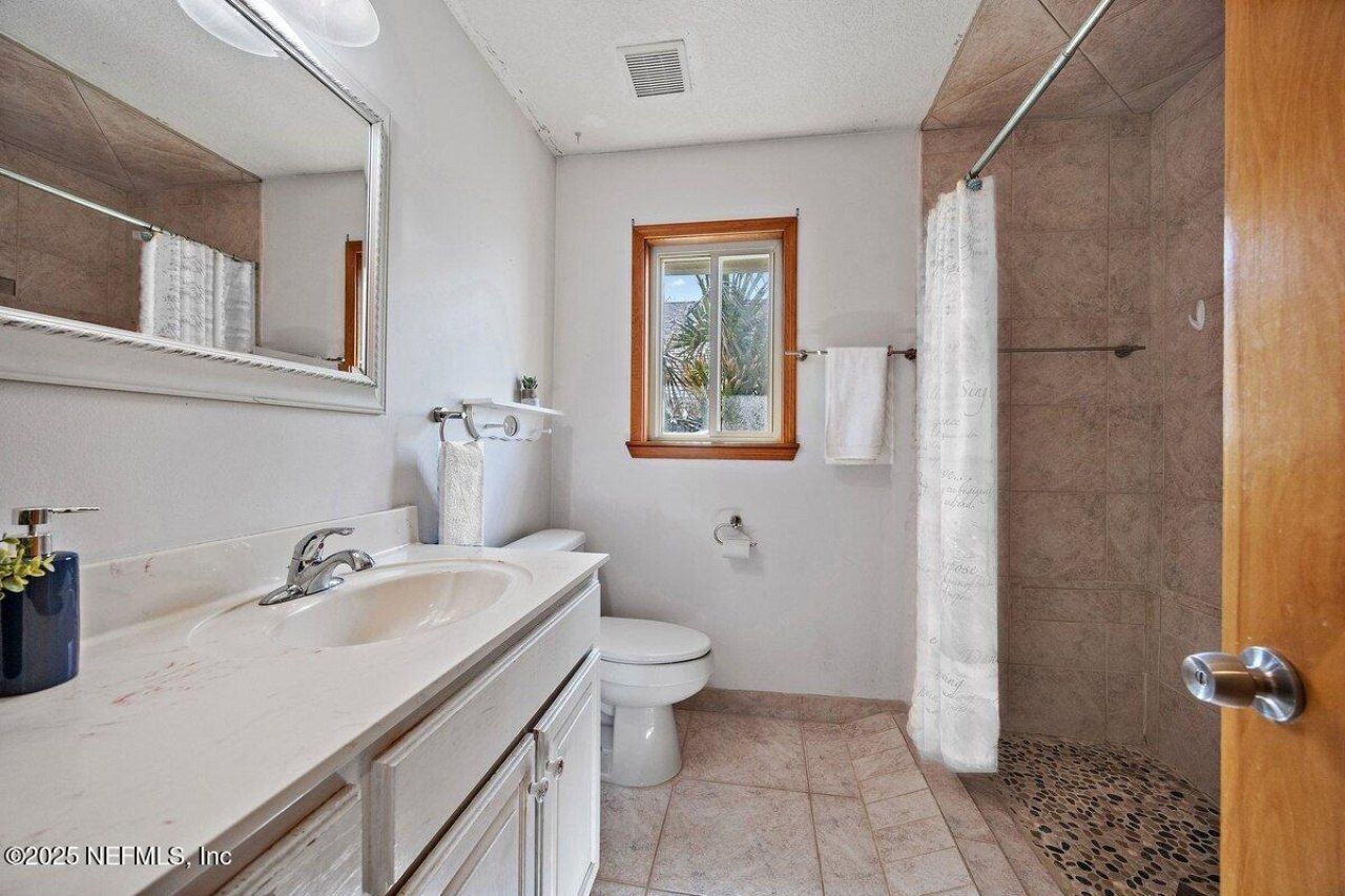 1879 Beach Avenue, Atlantic Beach, FL 32233 Photo