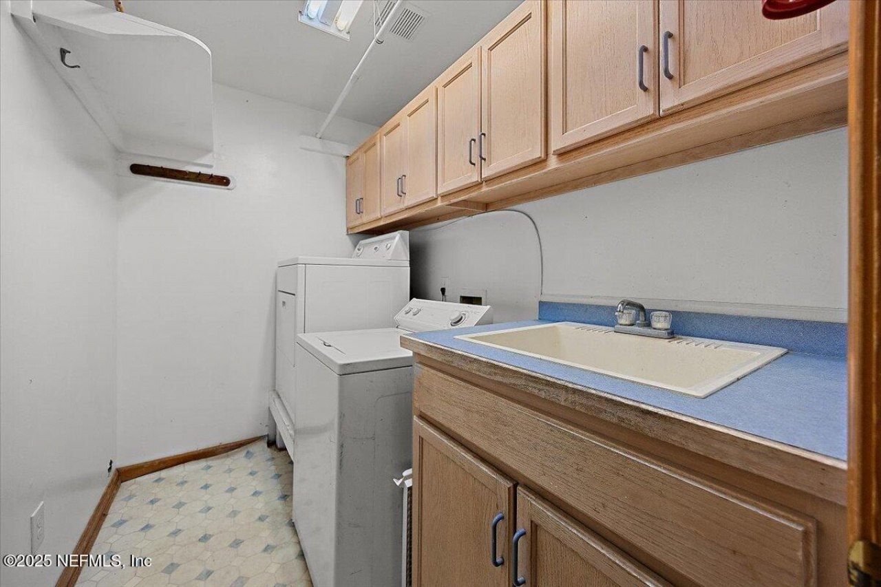 1879 Beach Avenue, Atlantic Beach, FL 32233 Photo