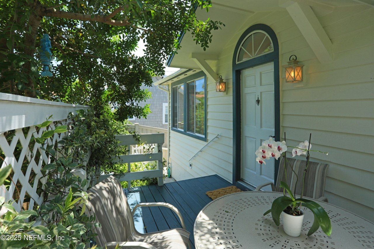 1879 Beach Avenue, Atlantic Beach, FL 32233 Photo