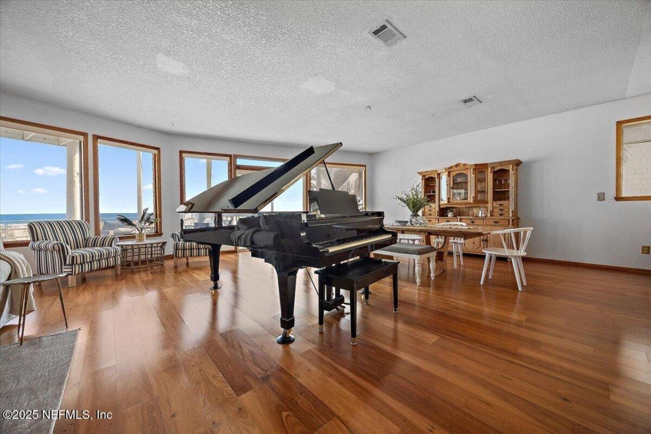 1879 Beach Avenue, Atlantic Beach, FL 32233 Photo