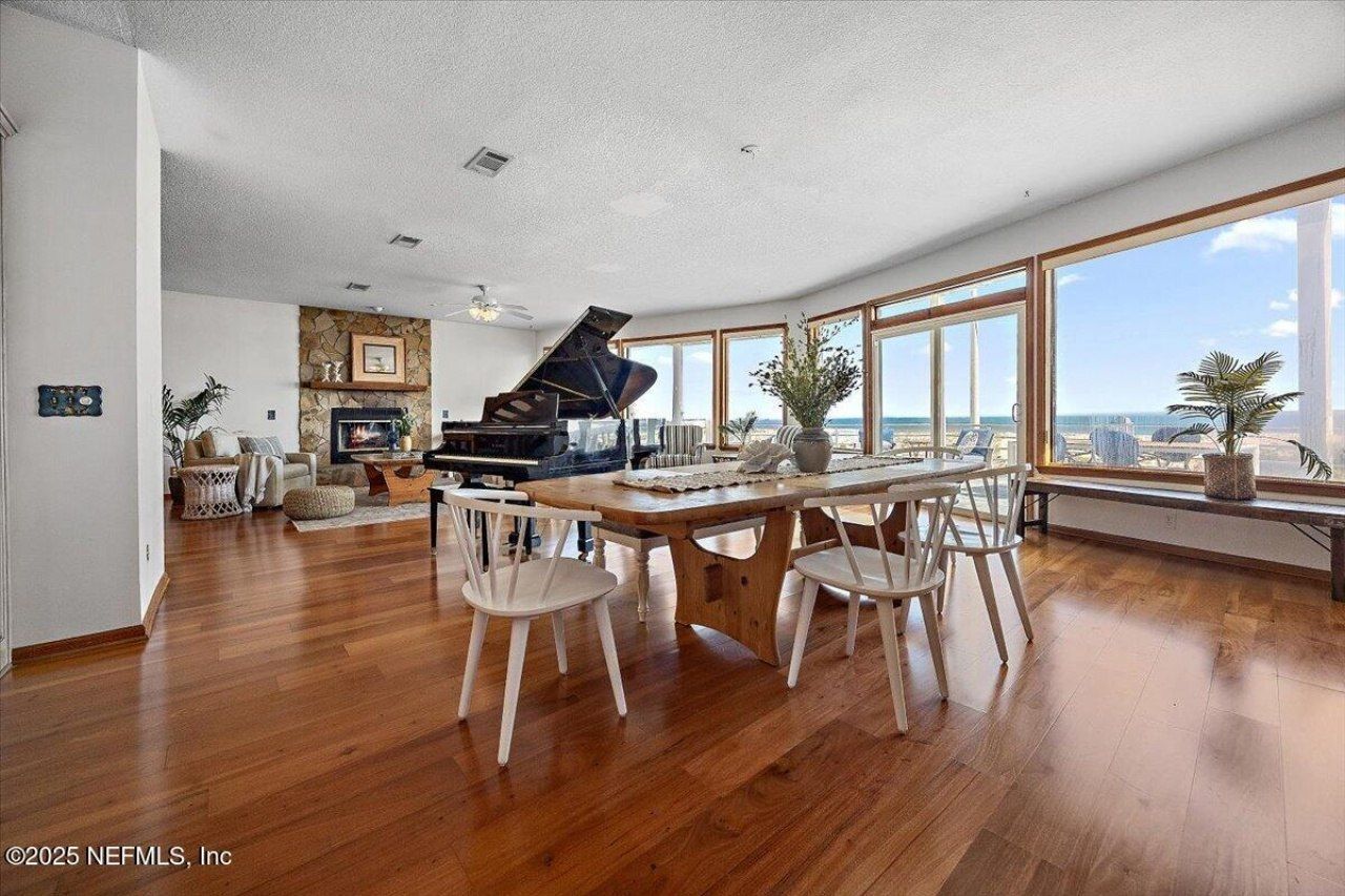 1879 Beach Avenue, Atlantic Beach, FL 32233 Photo