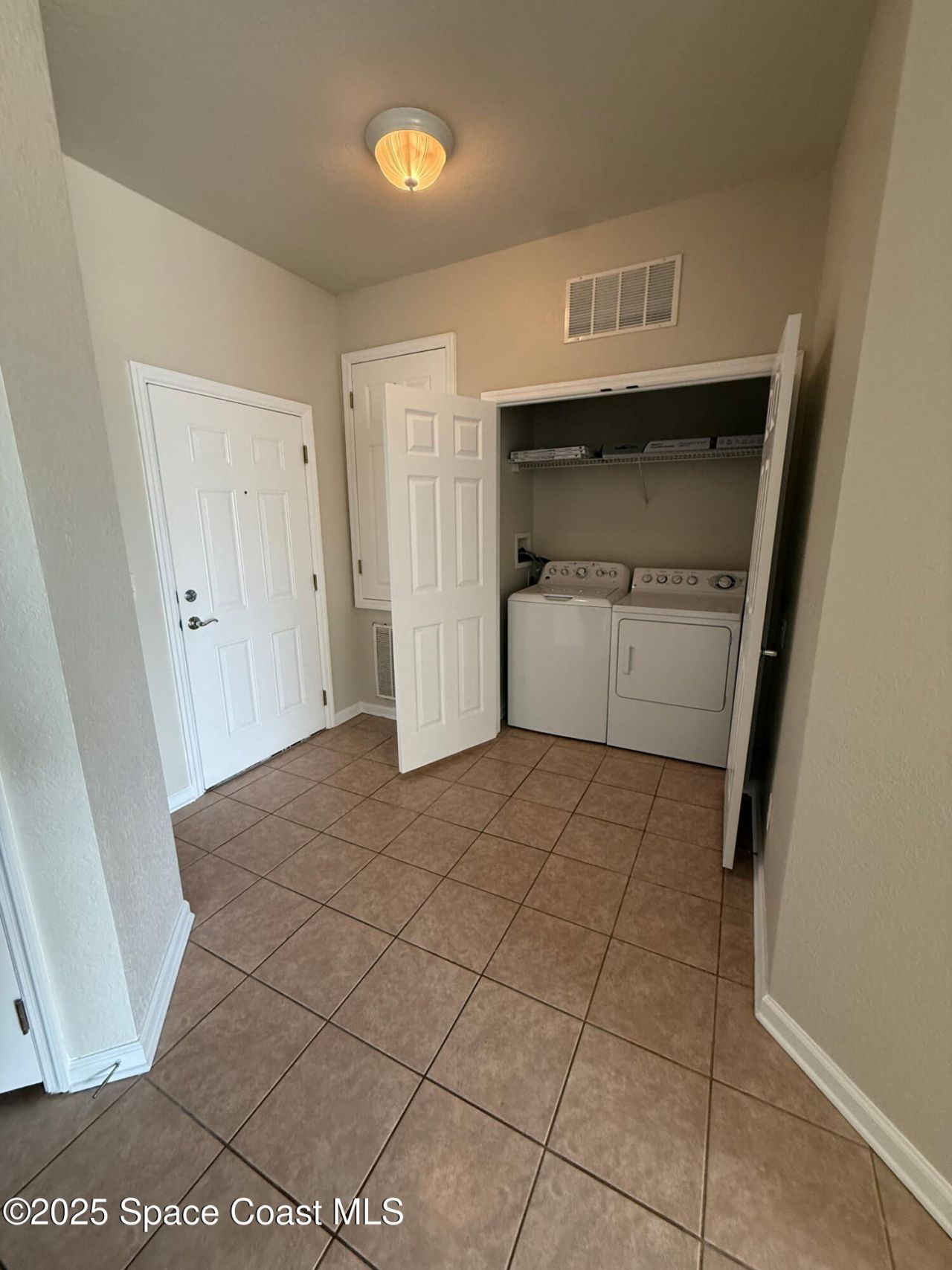 1626 Peregrine Circle, Unit 305, Rockledge, FL 32955 Photo