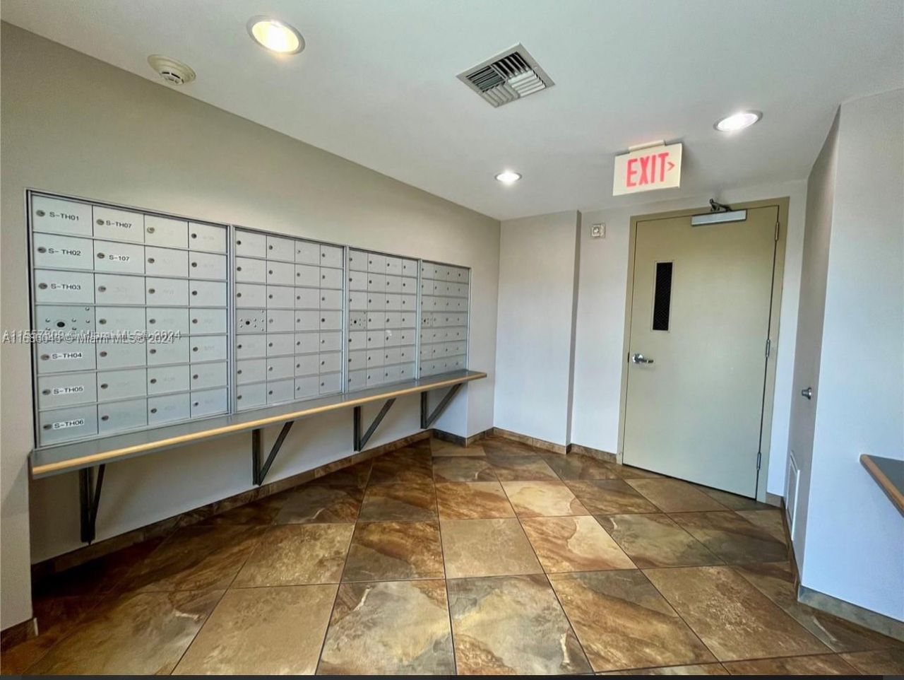 2641 N Flamingo Rd, Unit 802N, Sunrise, FL 33323 Photo