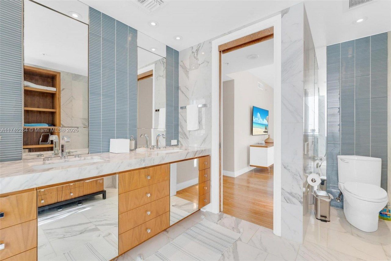 19400 Turnberry Way, Unit 2011, Aventura, FL 33180 Photo