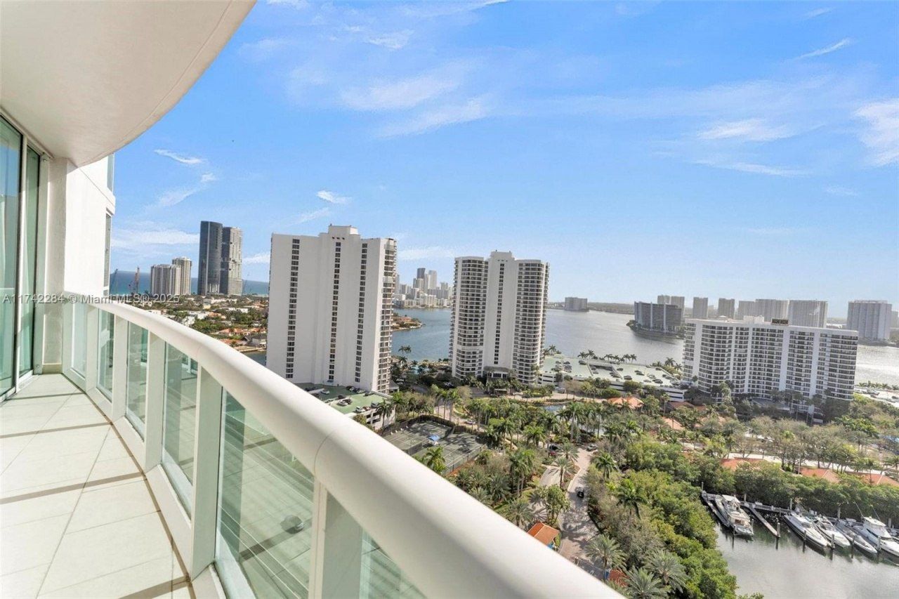 19400 Turnberry Way, Unit 2011, Aventura, FL 33180 Photo