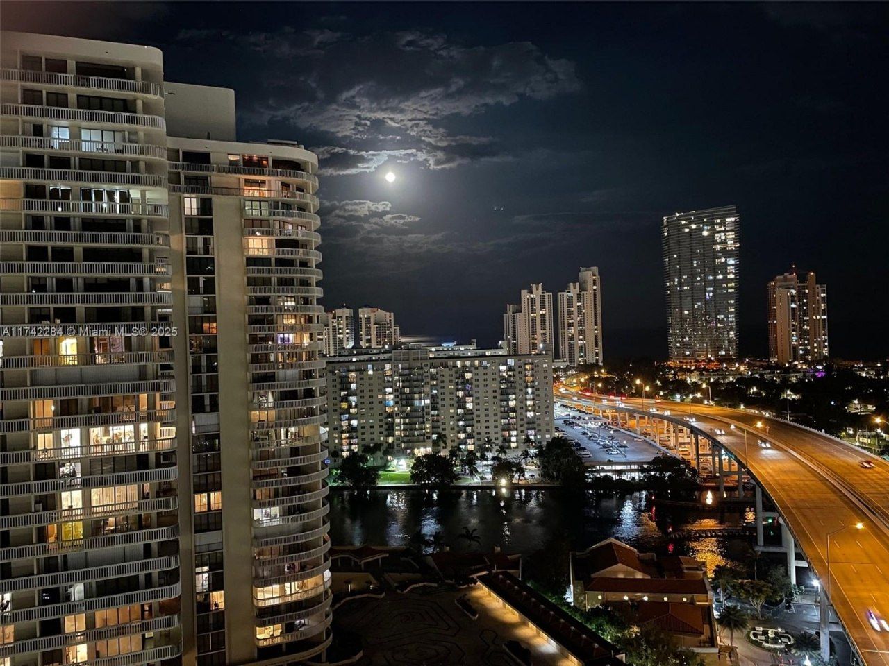 19400 Turnberry Way, Unit 2011, Aventura, FL 33180 Photo