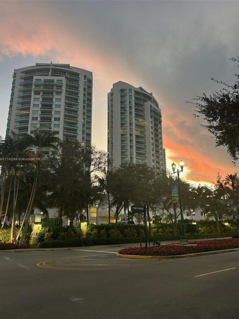 19400 Turnberry Way, Unit 2011, Aventura, FL 33180 Photo