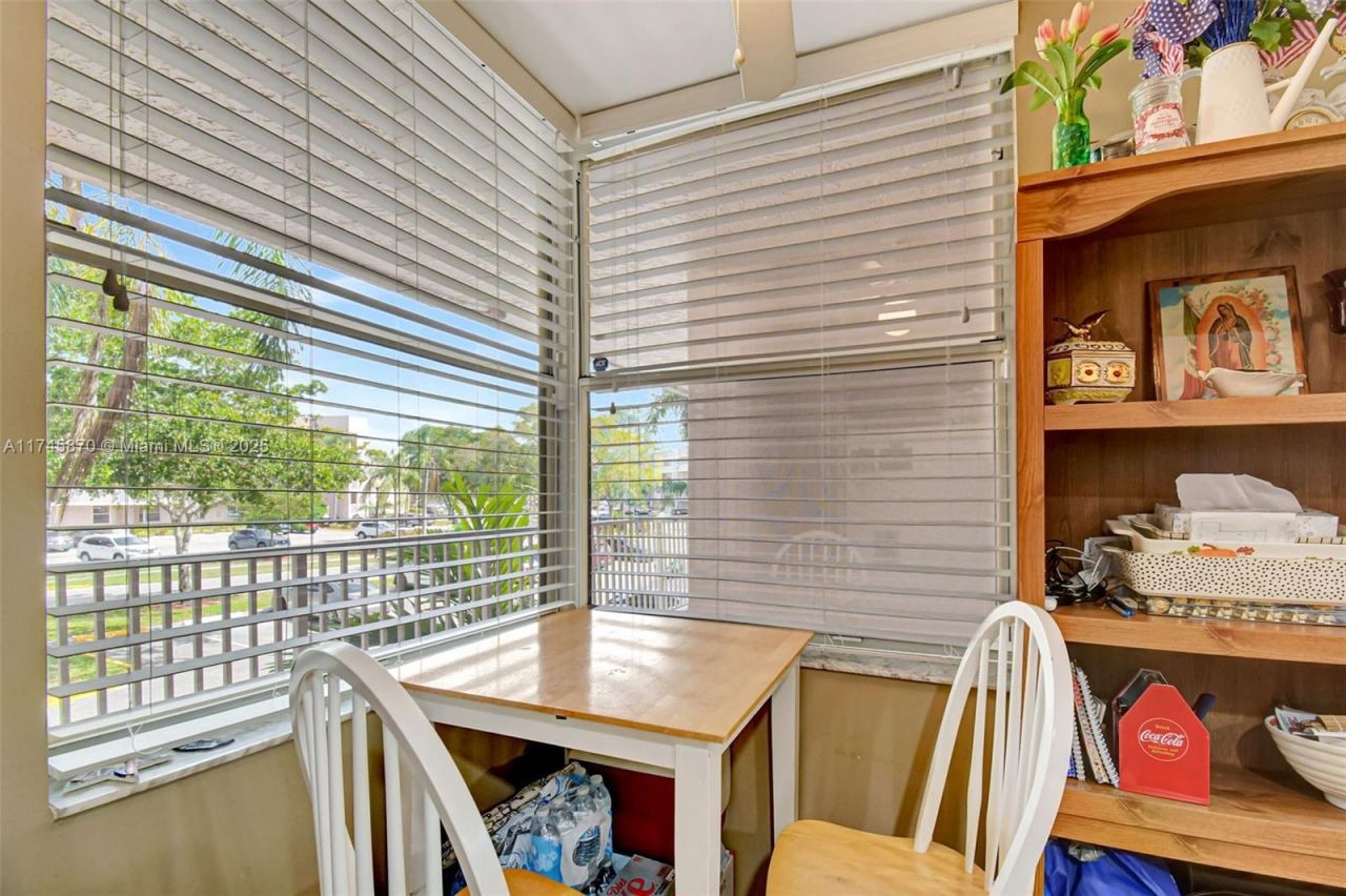 10456 NW 24th Pl, Unit 209, Sunrise, FL 33322 Photo