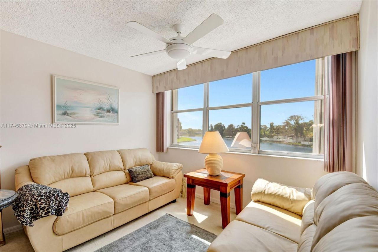 10456 NW 24th Pl, Unit 209, Sunrise, FL 33322 Photo