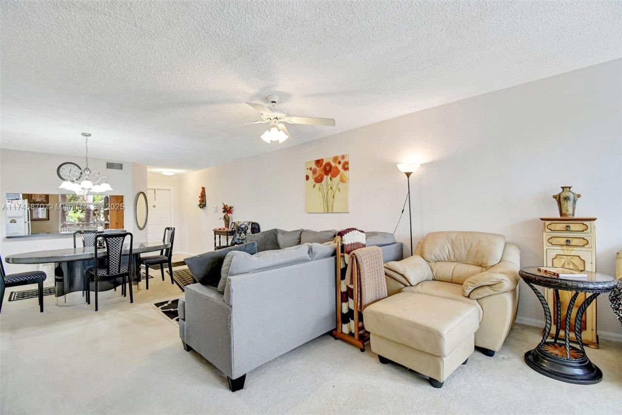10456 NW 24th Pl, Unit 209, Sunrise, FL 33322 Photo