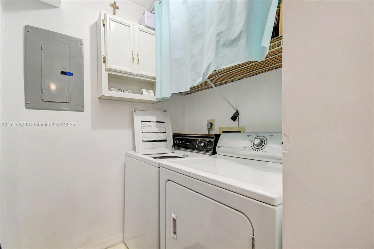 10456 NW 24th Pl, Unit 209, Sunrise, FL 33322 Photo