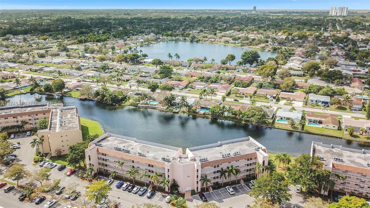 10456 NW 24th Pl, Unit 209, Sunrise, FL 33322 Photo