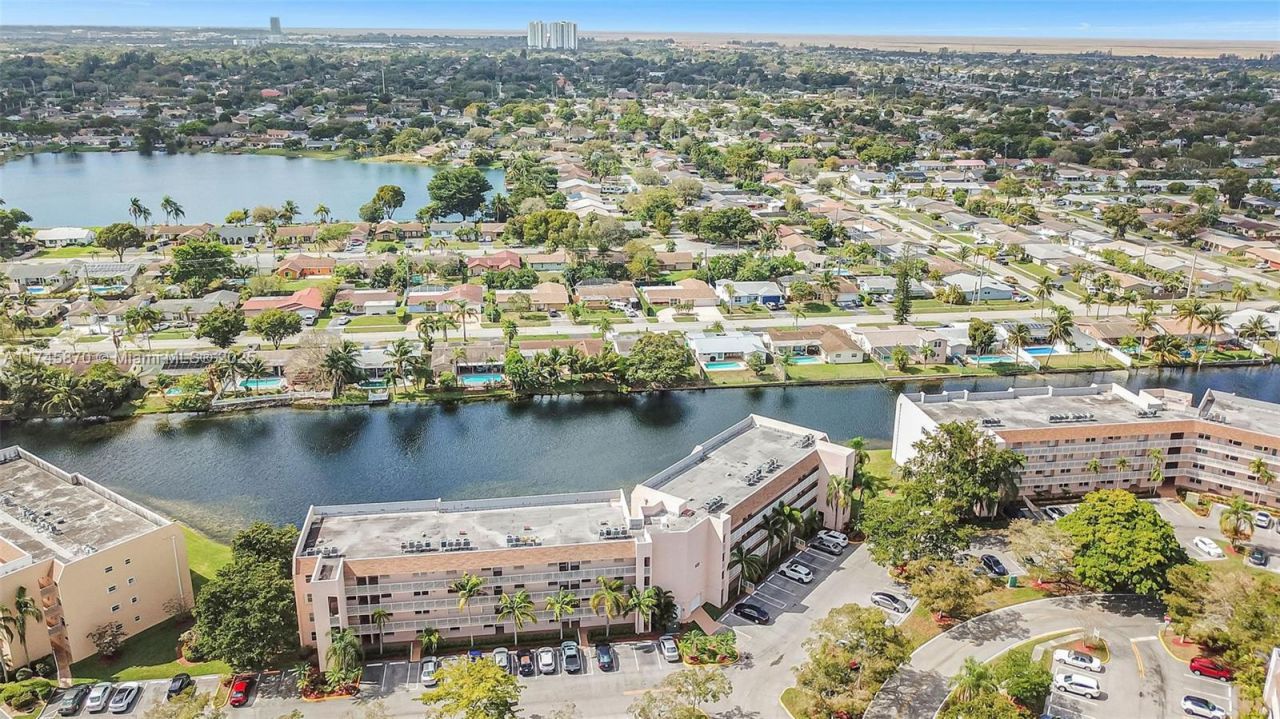 10456 NW 24th Pl, Unit 209, Sunrise, FL 33322 Photo