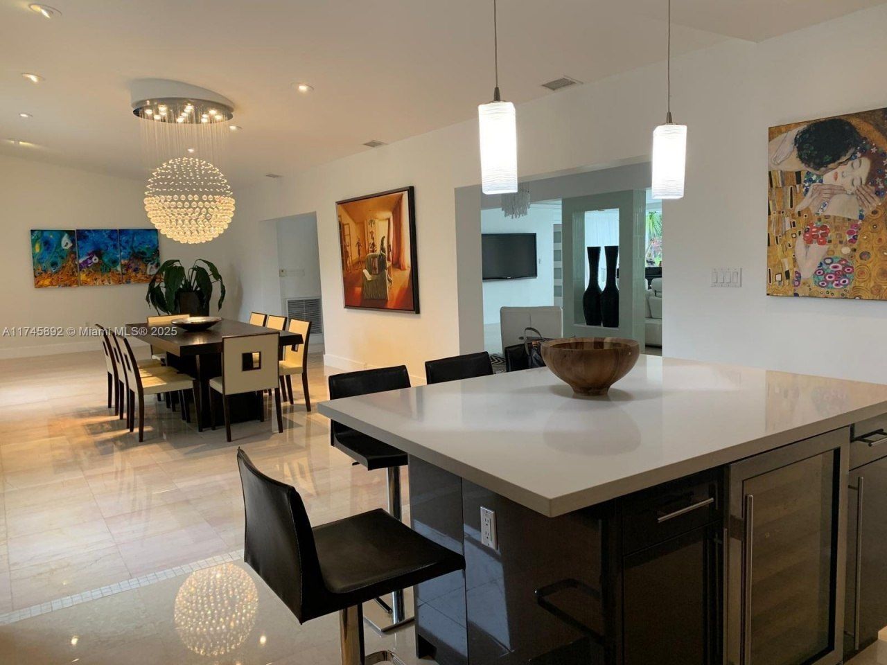 1670 Daytonia Rd, Miami Beach, FL 33141 Photo