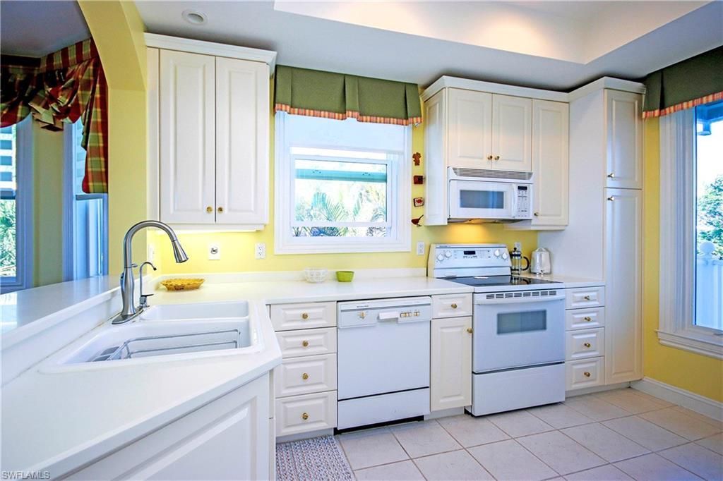 5775 Baltusrol Ct, Unit 302, Sanibel, FL 33957 Photo