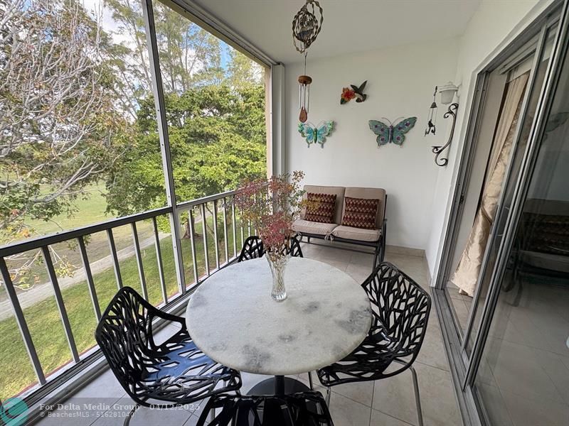 1055 Country Club Drive, Unit 404, Margate, FL 33063 Photo