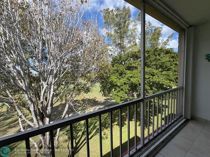 1055 Country Club Drive, Unit 404, Margate, FL 33063 Photo