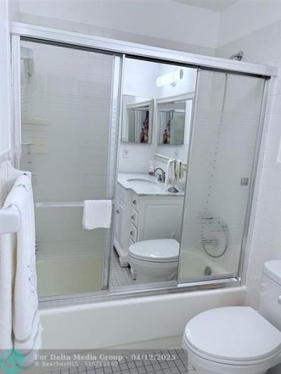 1055 Country Club Drive, Unit 404, Margate, FL 33063 Photo