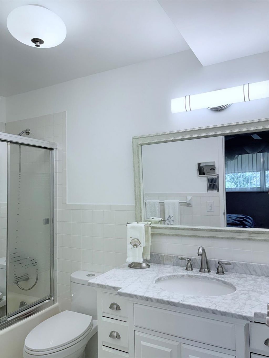 1055 Country Club Drive, Unit 404, Margate, FL 33063 Photo