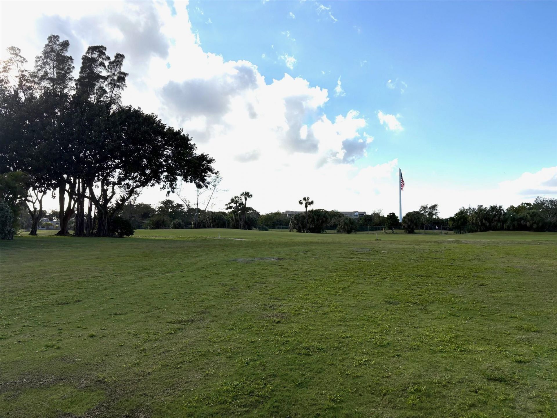 1055 Country Club Drive, Unit 404, Margate, FL 33063 Photo