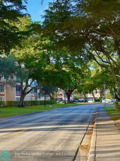 1055 Country Club Drive, Unit 404, Margate, FL 33063 Photo