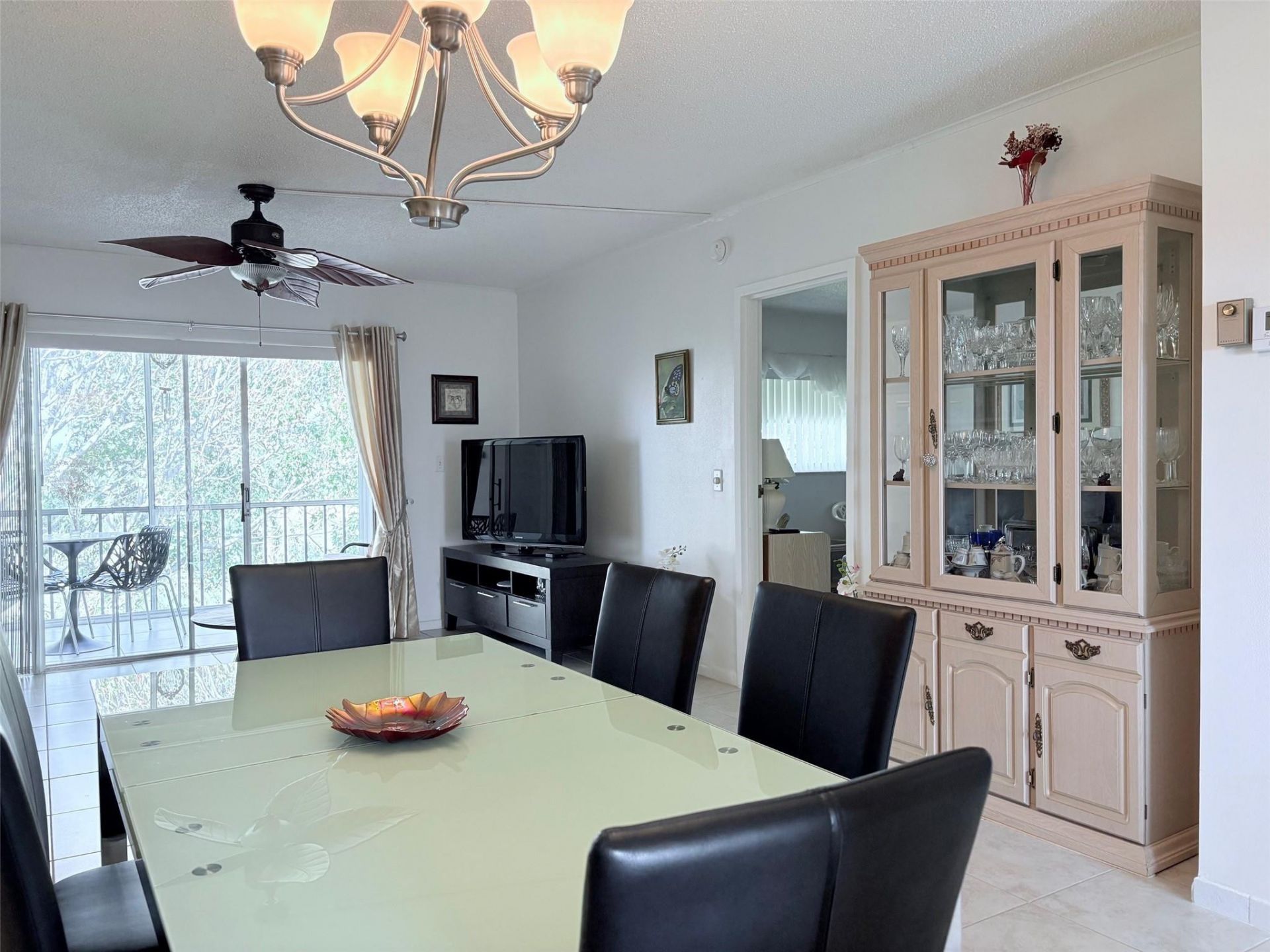 1055 Country Club Drive, Unit 404, Margate, FL 33063 Photo